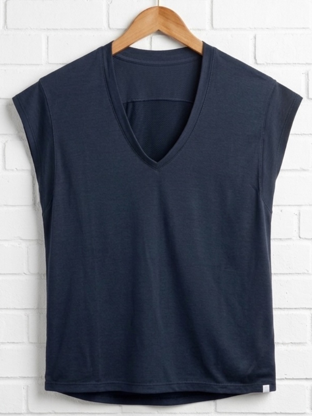 Ministry Of Supply Small Navy Blue Merino Wool Blend V Neck Shirt Top Tee